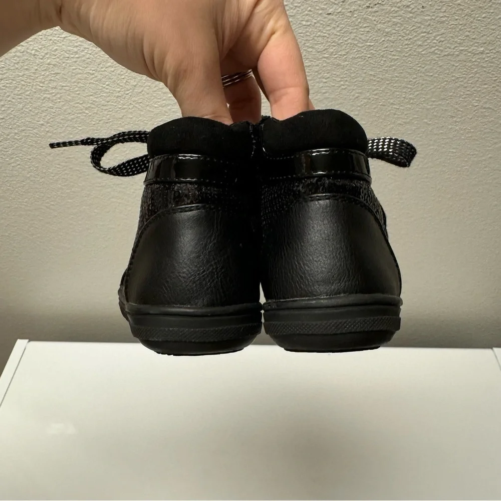 NWOT Rachel Shoes Sequin Toddler Girl Booties Size 6 6M Metallic Black
